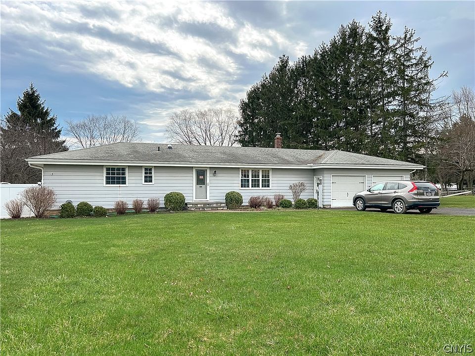 1st image of 4438 Young Rd