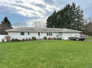 4438 Young Rd, Syracuse, NY 13215