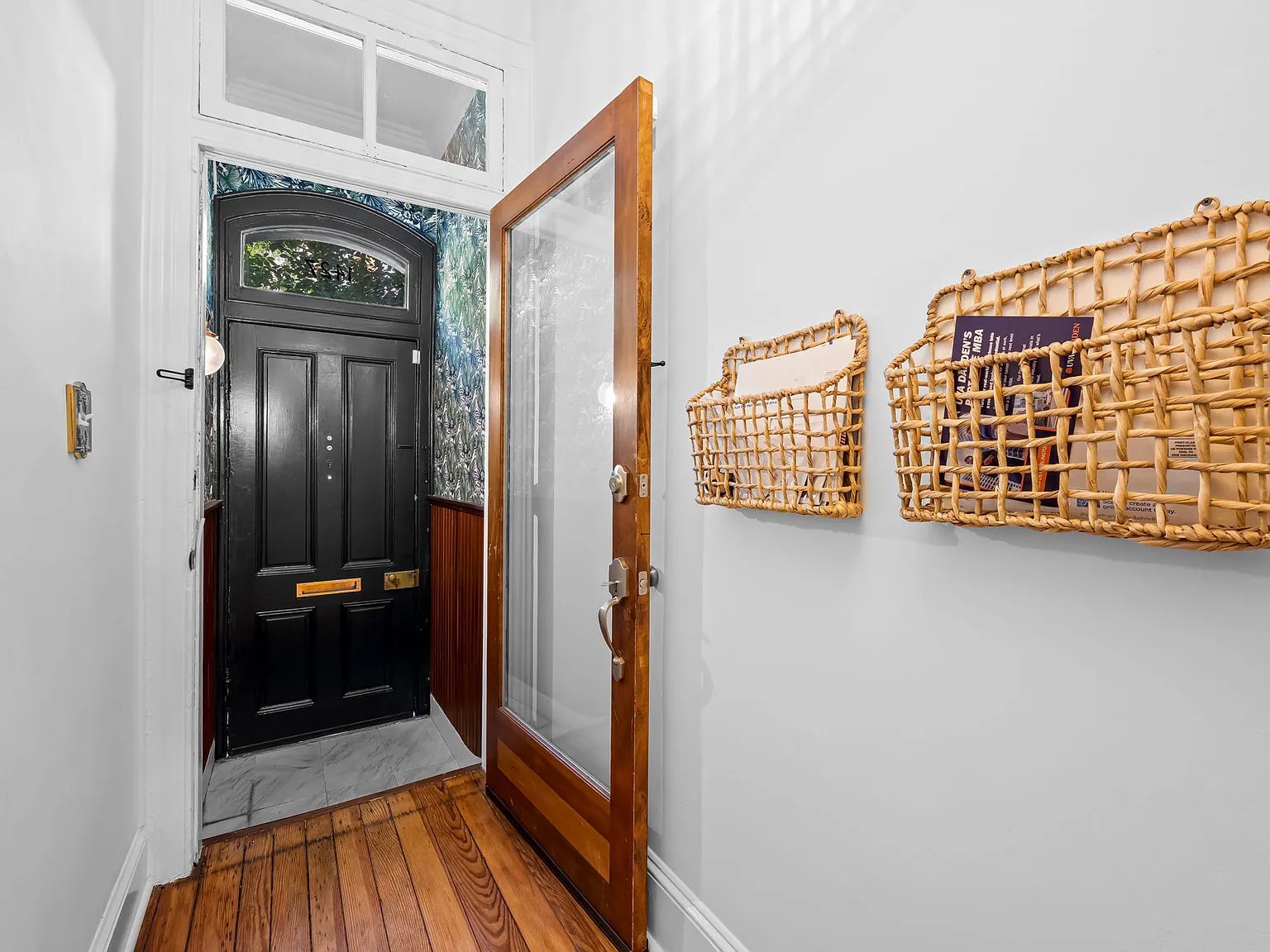 2 bed, 2822 sqft, $3,600 — Photo 2