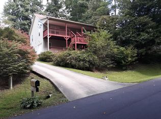 96 Brookside Ave, Black Mountain, NC 28711