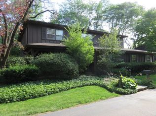 1611 Wilmot Ln, Deerfield, IL 60015