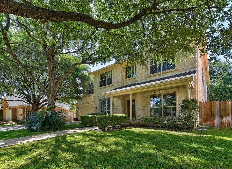 1st image of 8202 Fern Bluff Ave