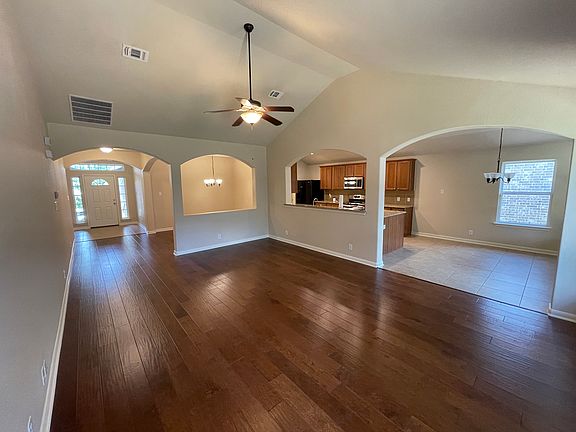 5th image of 5530 Thunder Oaks