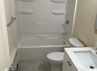 40 Lenox St APT 3, Norwood, MA 02062