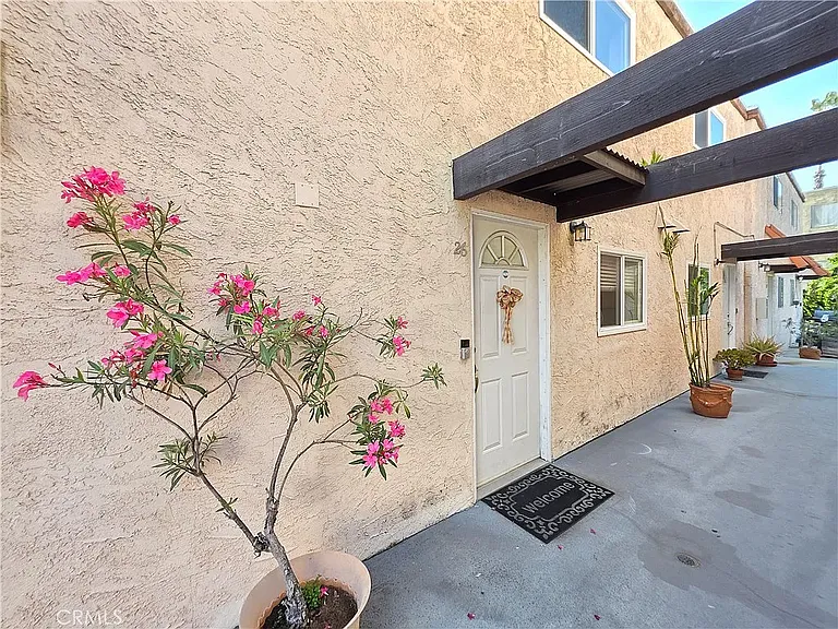 719 N Eucalyptus Ave #26C — Photo 27