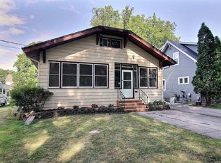 409 6th St S, Moorhead, MN 56560