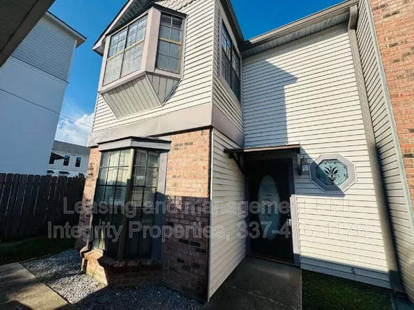 107 Steiner Rd, Lafayette, LA 70508