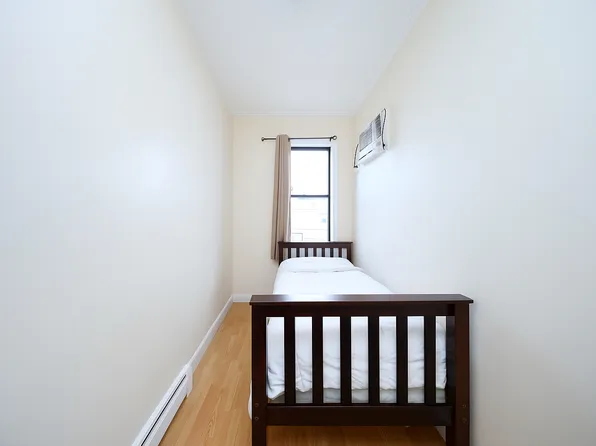 2166 West 9th Street image 22 of 27