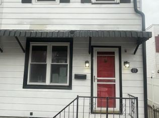15 Walnut St, Pottstown, PA 19464