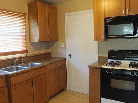 4th image of 52140 Myrtle Ave