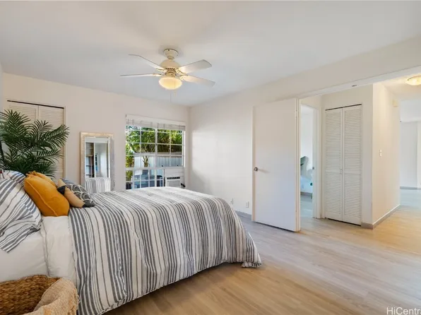 594 Mananai Pl #21A, Honolulu, HI 96818