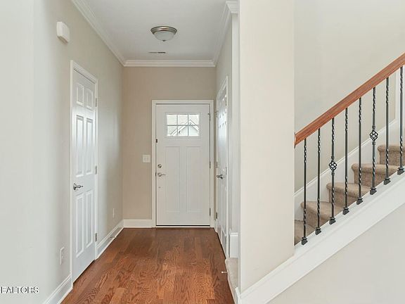 5th image of 2742 Tallgrass Ln