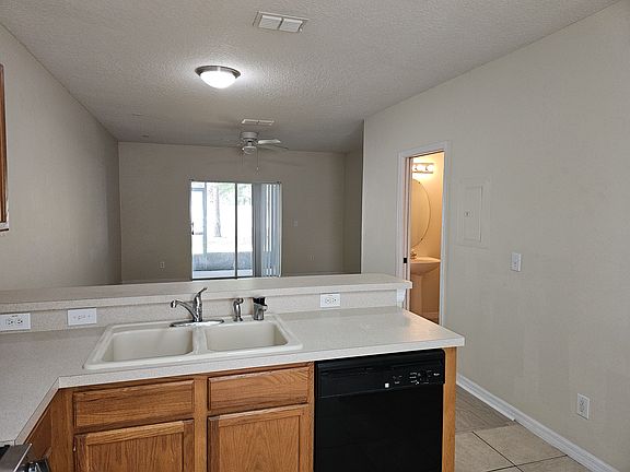 5th image of 506 Wilton Cir