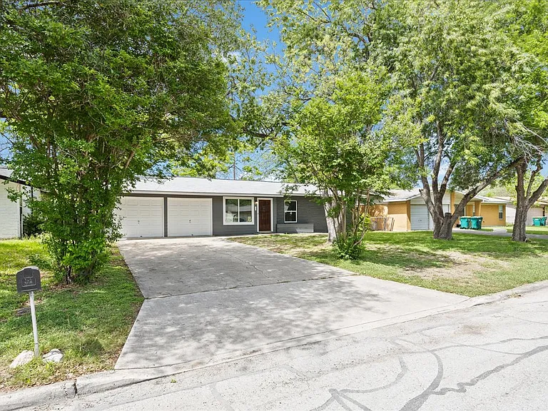 317 E Wright Blvd — Photo 4