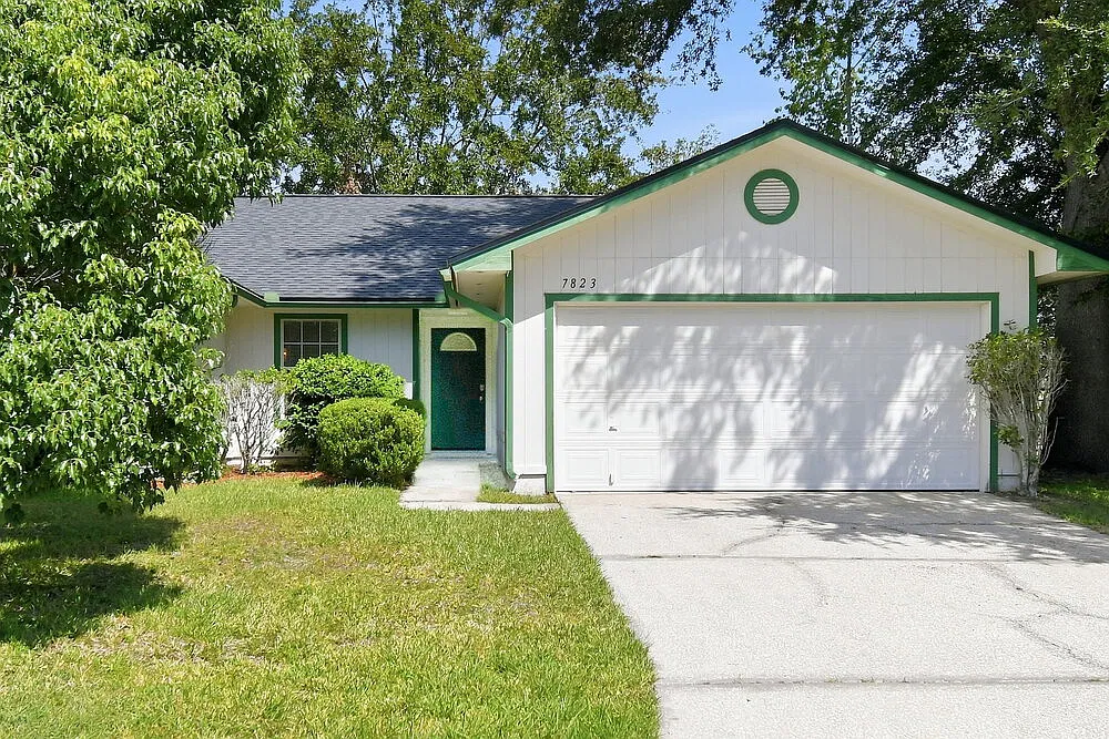 3 bed, 2.0 bath, 1473 sqft, $1,745 — Photo 1