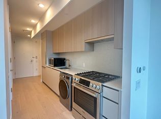 3 Court Sq #624, Long Island City, NY 11101