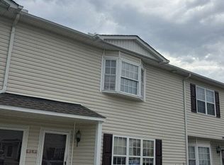2128 Flagstone Ct APT G2, Greenville, NC 27834