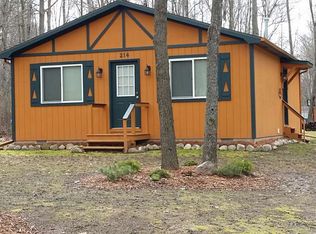 214 Radcliff Dr, Houghton Lake, MI 48629