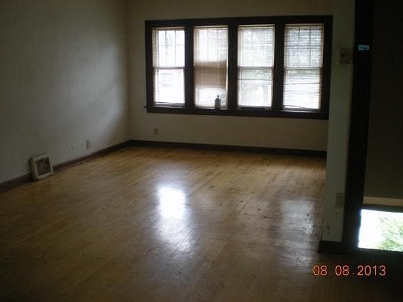 2nd image of 3011 S Hanson Ave Unit A