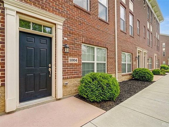 5th image of 1004 Parklake Row