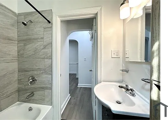 446 Mellon St SE #2 — Photo 2