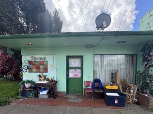 107 5th St, Amity, OR 97101