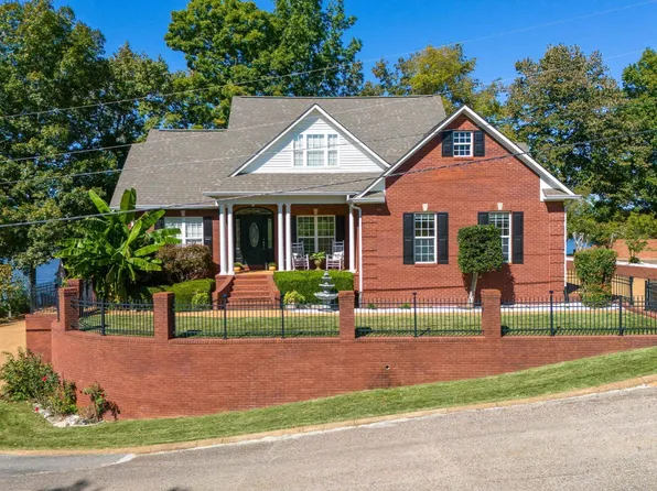 984 Skyline Dr, Clifton, TN 38425
