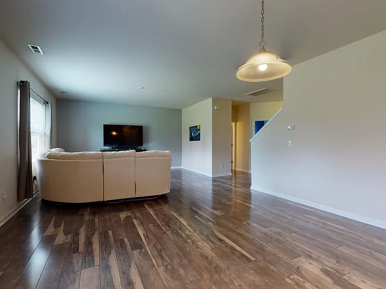 8032 Remington Heights Dr — Photo 10