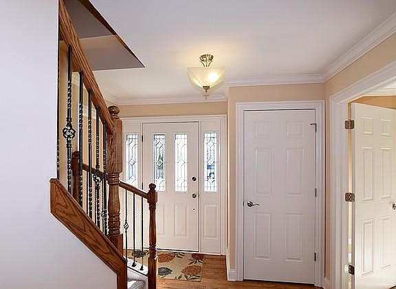 3rd image of 644 N Oak St