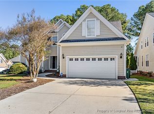 136 Cottswold Ln, Spring Lake, NC 28390