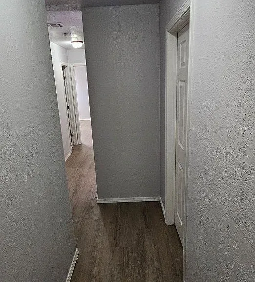 2308 Shady Tree Ln — Photo 20
