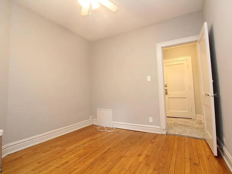 1953 N Cleveland Ave #2F — Photo 8