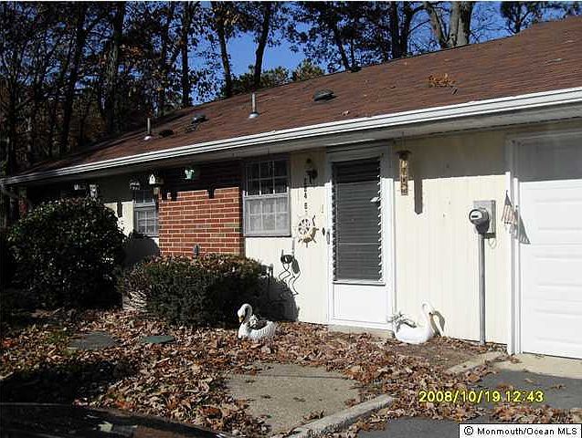 2nd image of 284 Kingston Court #B