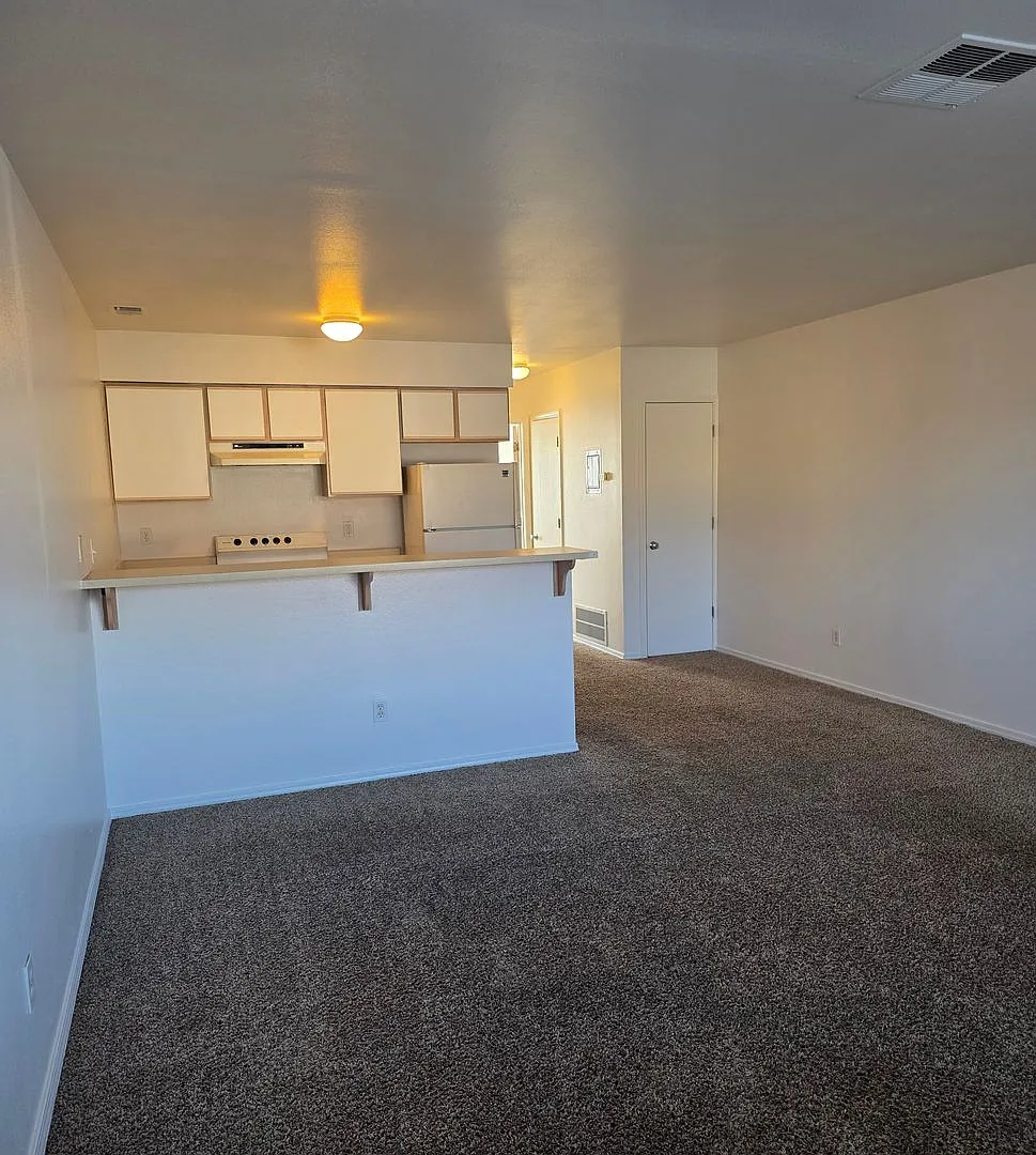 Building Photo - 2595 Yori Ave