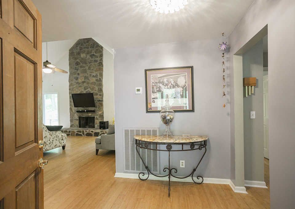 1st image of 7383 Bridle Dr