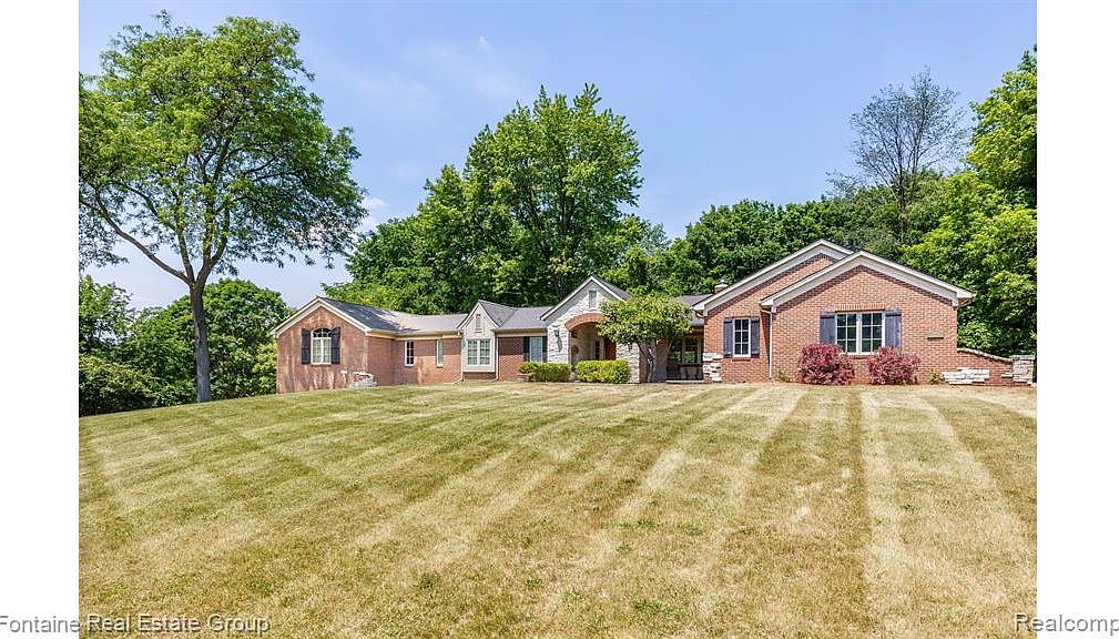 33834 Cotswold St, Farmington Hills, MI 48335 MLS 20230049702 Zillow