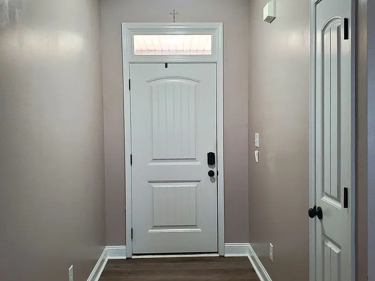 2244 Lakedale Dr — Photo 14