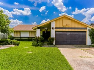 8026 Belle Glen Dr, Houston, TX 77072