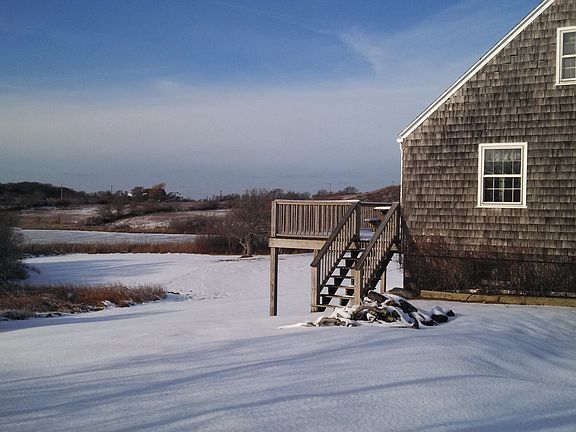 Peaceful Island winter