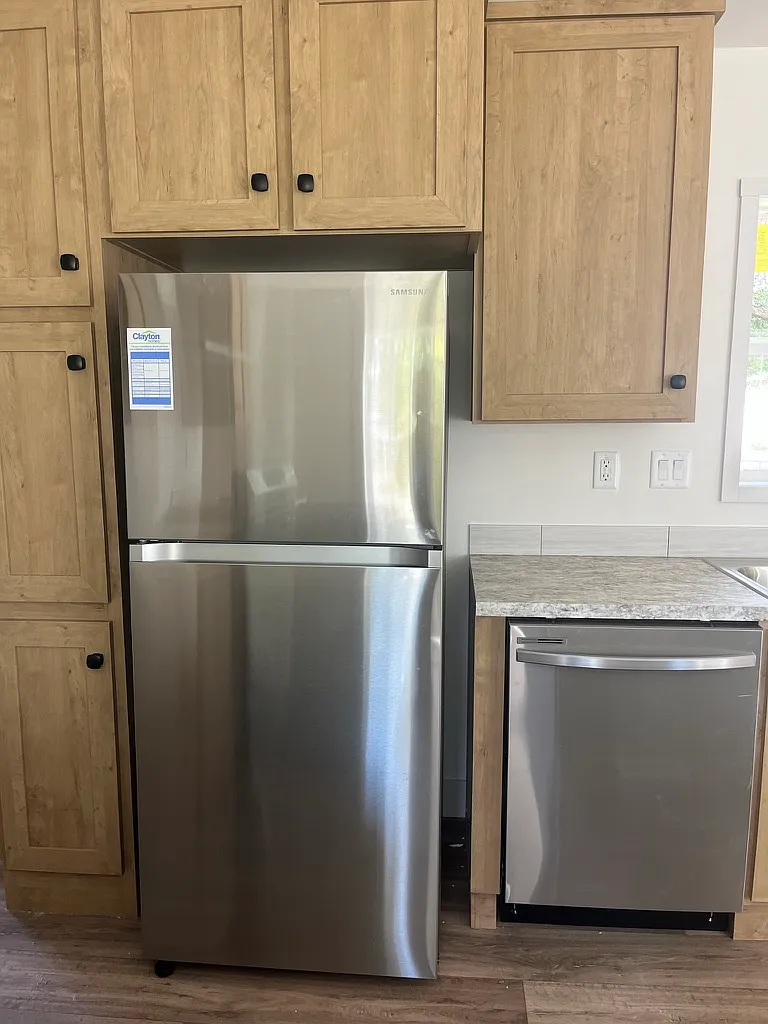 3 bed, 1216 sqft, $1,425 — Photo 3