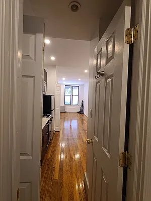 Rented by Point NYC | media 2