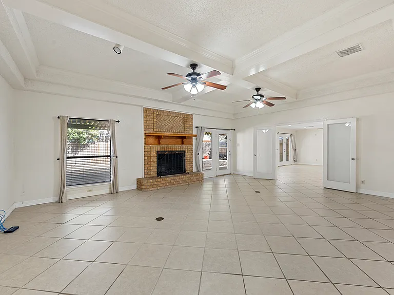 9622 Oak Springs Dr — Photo 7