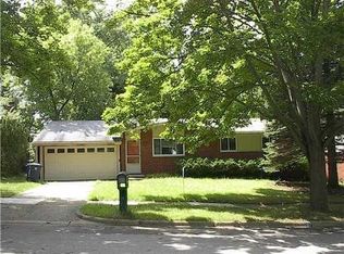 2247 Stellar Rd, Ann Arbor, MI 48105