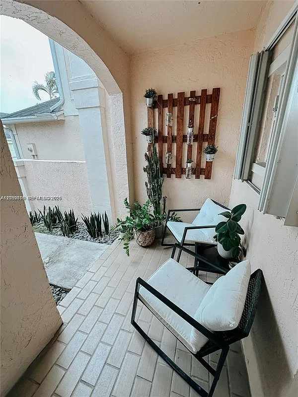 11807 SW 99th Ln #1 — Photo 3