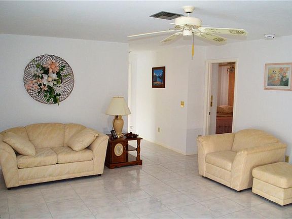 5th image of 149 SW 54th St