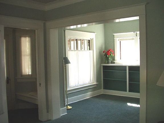 sunny library/office