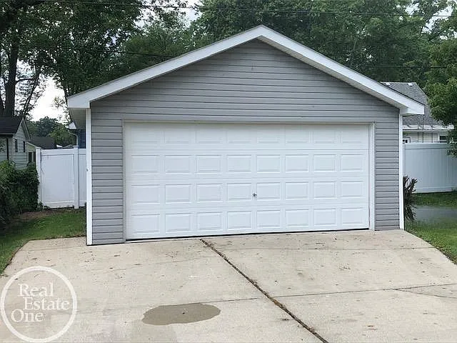 50799 Holt St — Photo 22