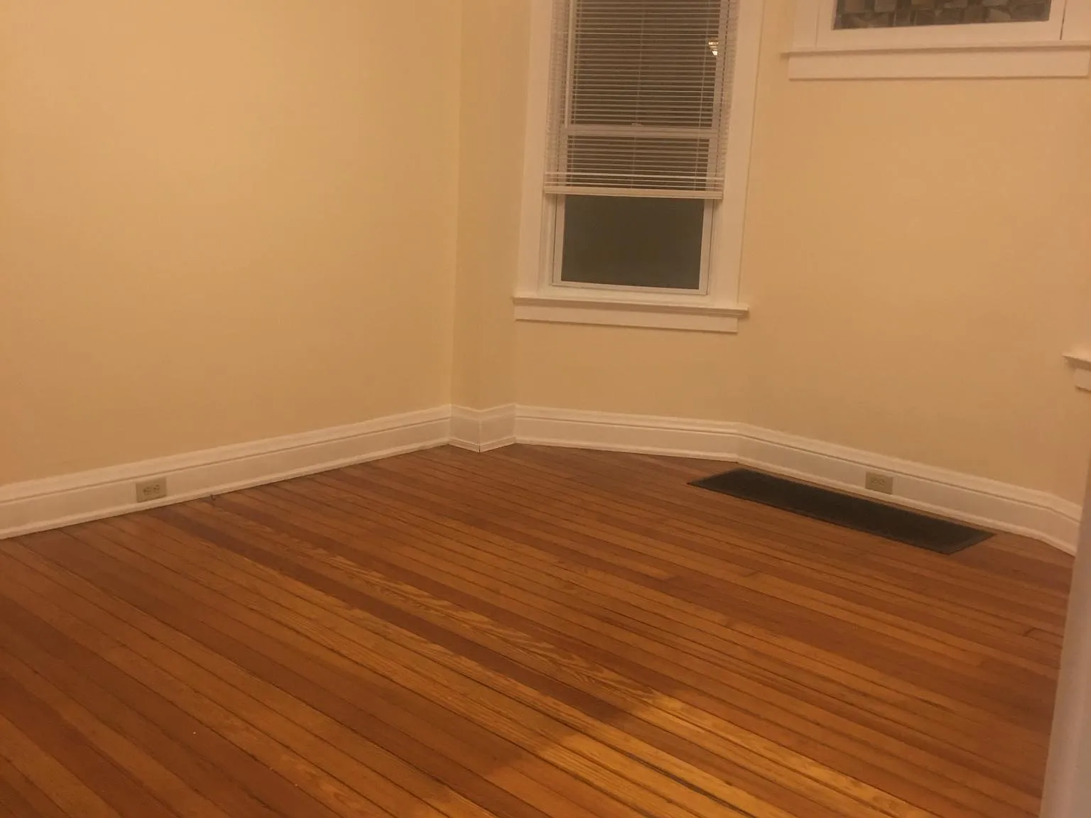 644 Delta Ave — Photo 2