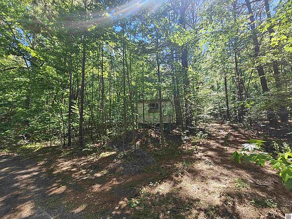 3rd image of 274 Sun Valley Rd