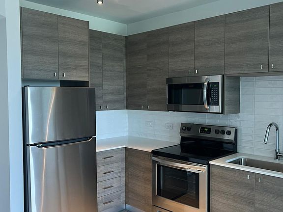2nd image of 1922 NE 149th St #131